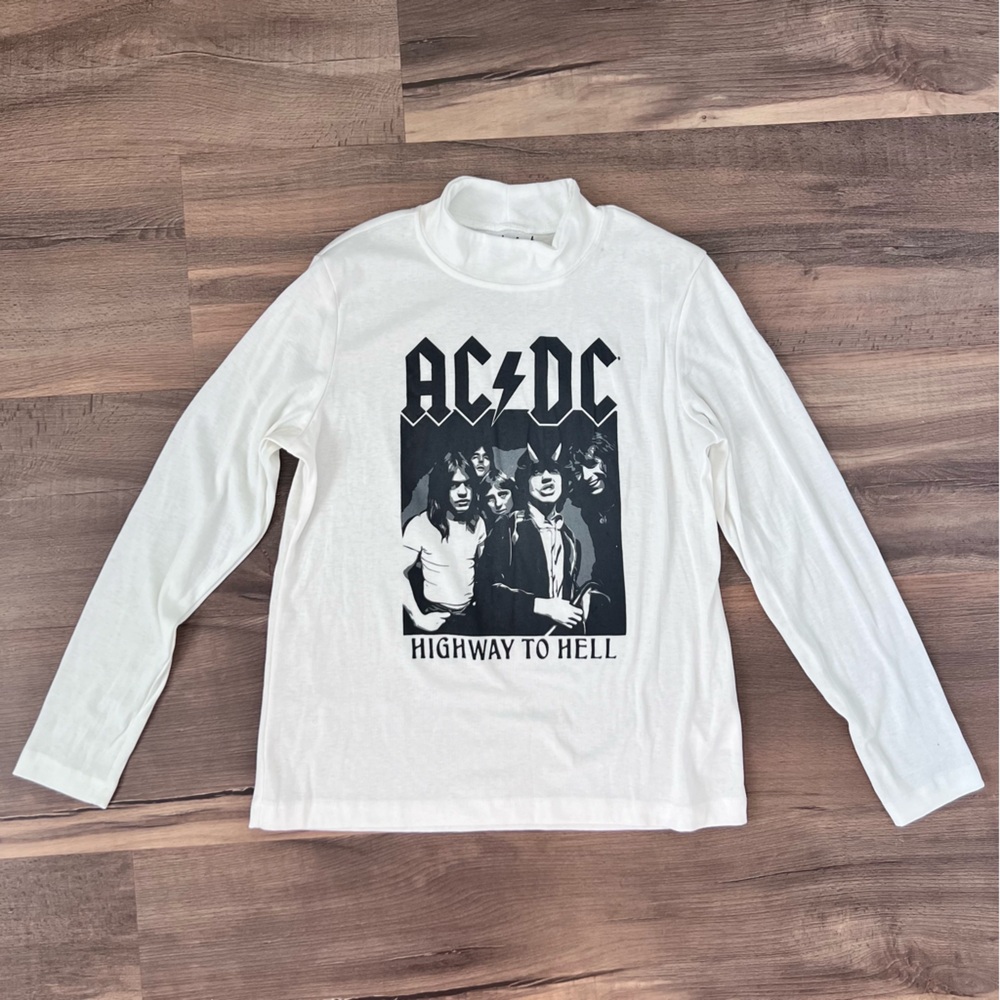 Wst Cst AC/DC Highway to Hell Long Sleeve Mock Neck Band Tee White Size Large